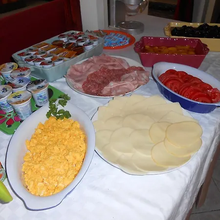 Dei Platani 2*